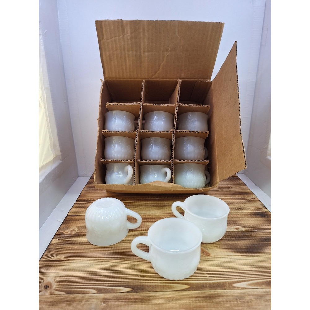 Vintage Milk Glass White Harvest Grape Pattern 5 Oz Punch Cups set of 12‎